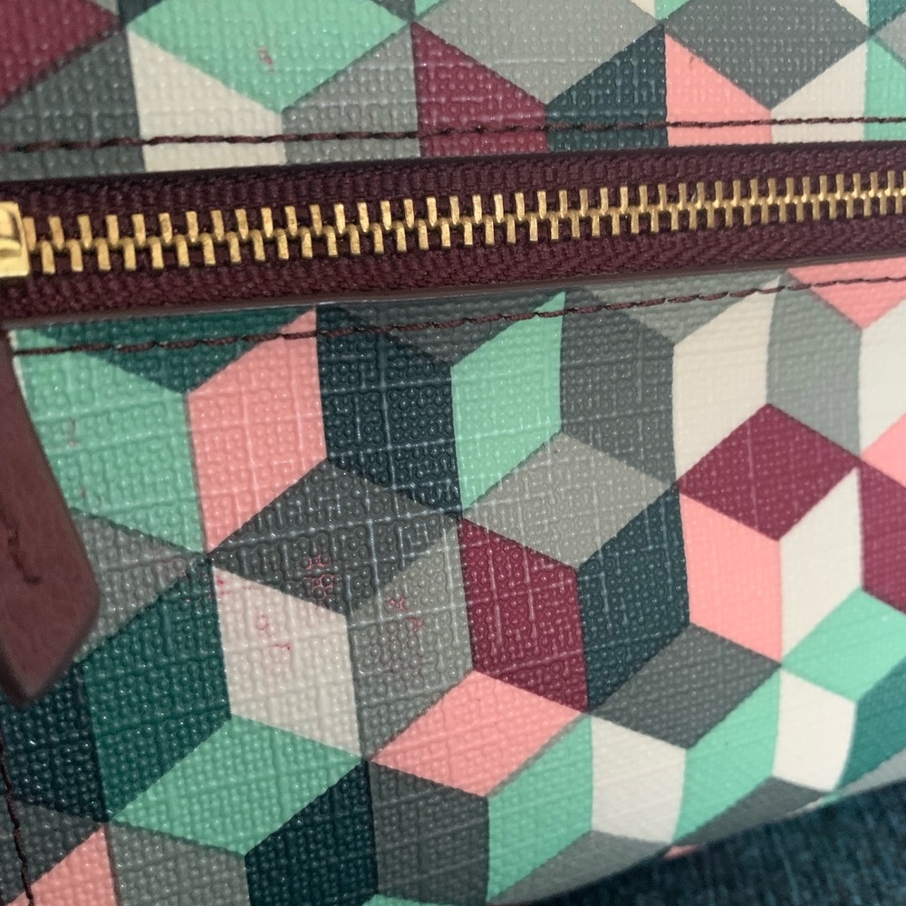 Fossil Wallet, Multi Colored, Fair Pre Owned Cond… - image 4